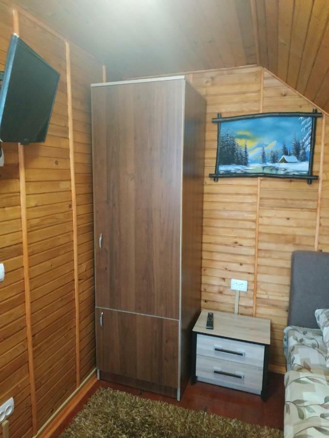 Maison d'hôtes У Оксани à Kvasy Extérieur photo